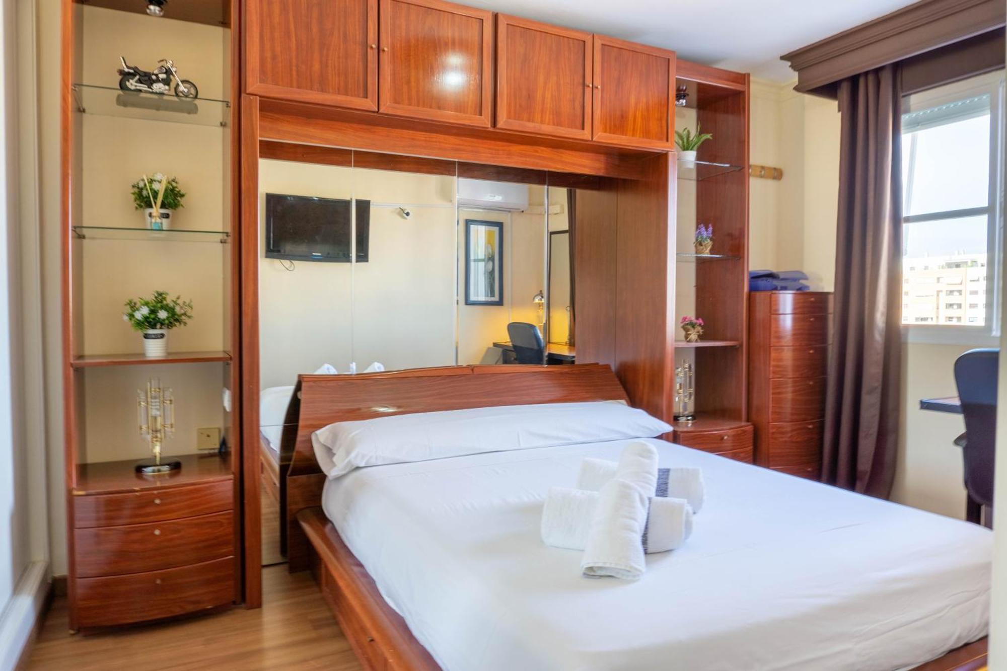 Apartment Aconte Málaga Extérieur photo